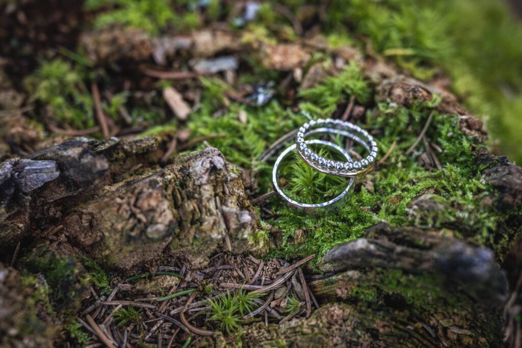 svatba v Itálii u jezera Lago di Braies