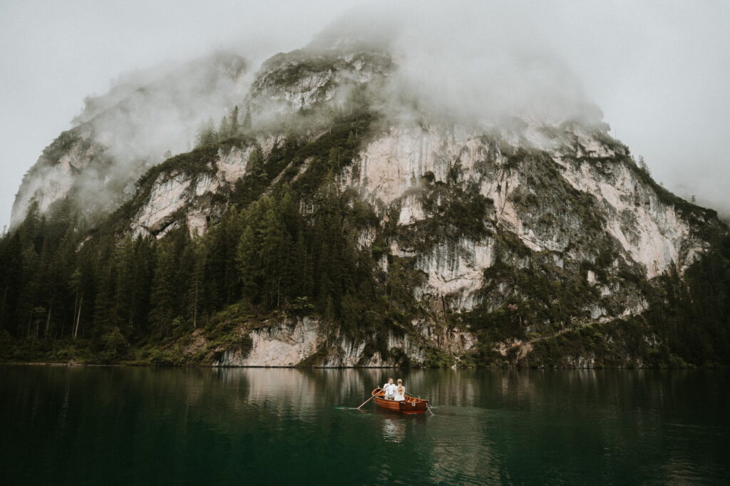 Svatba v Itálii u Lago di Braies