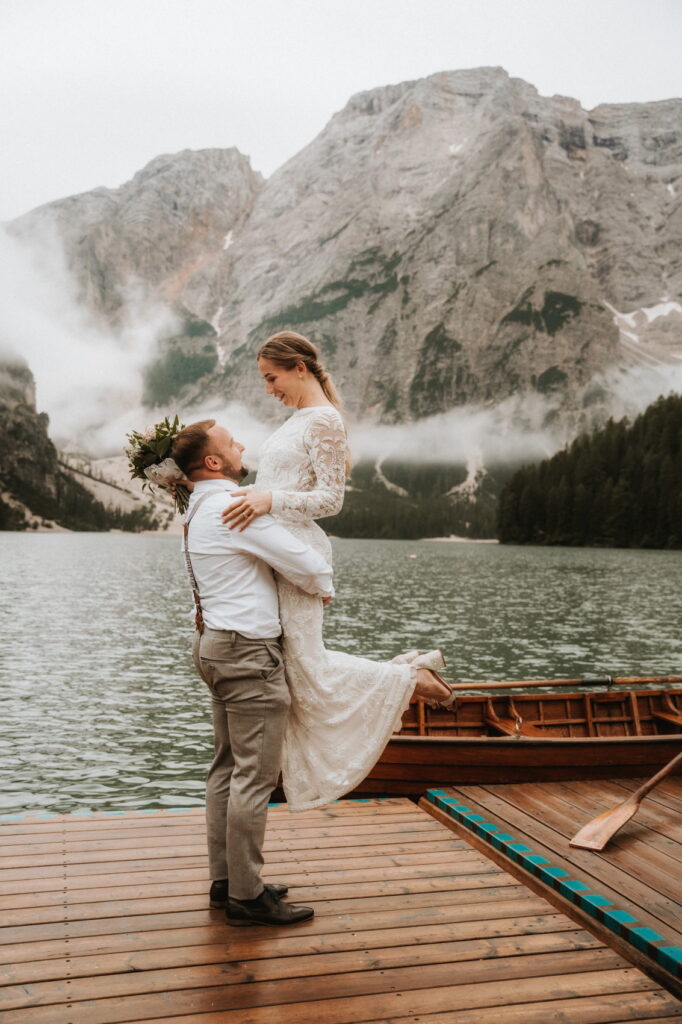 Svatba v Itálii u Lago di Braies