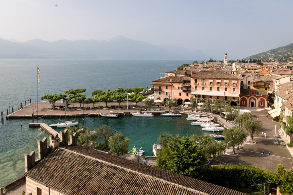 svatba v Itálii v jezera Lago di Garda v Torri del Benaco