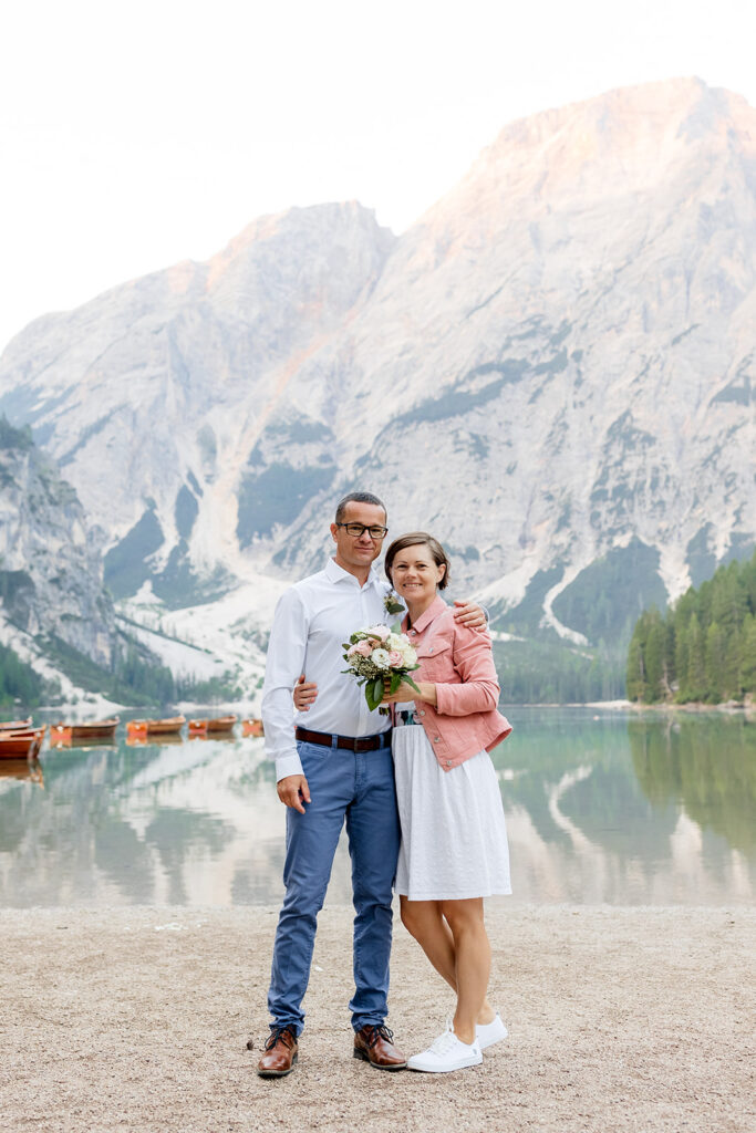 svatba v Itálii u jezera Lago di Braies