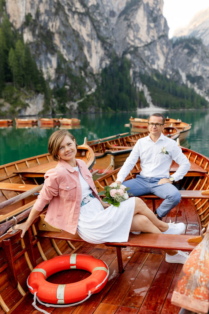 svatba v Itálii u jezera Lago di Braies